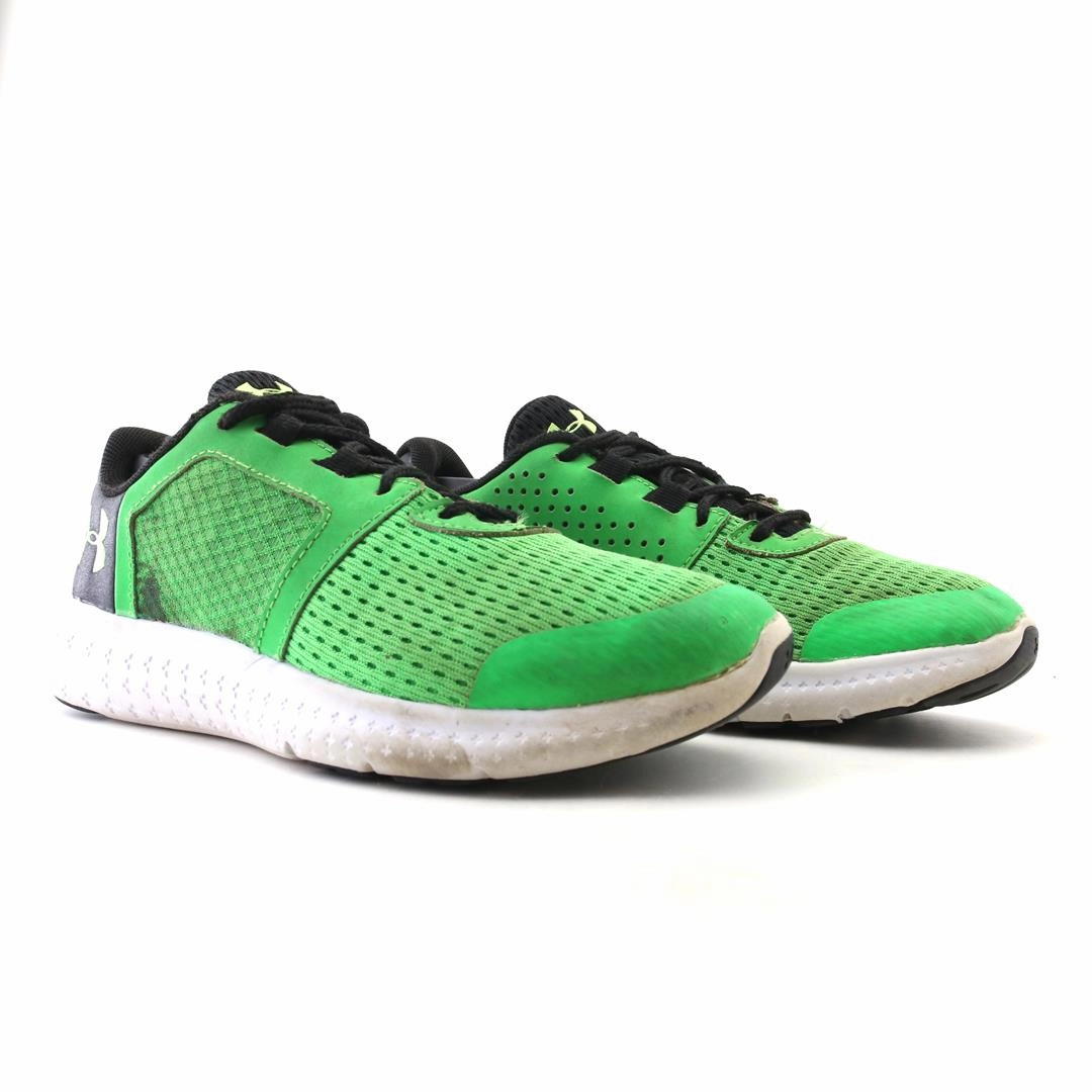 UNDER ARMOUR  MICRO G FUEL Under Armour trainer close-ups