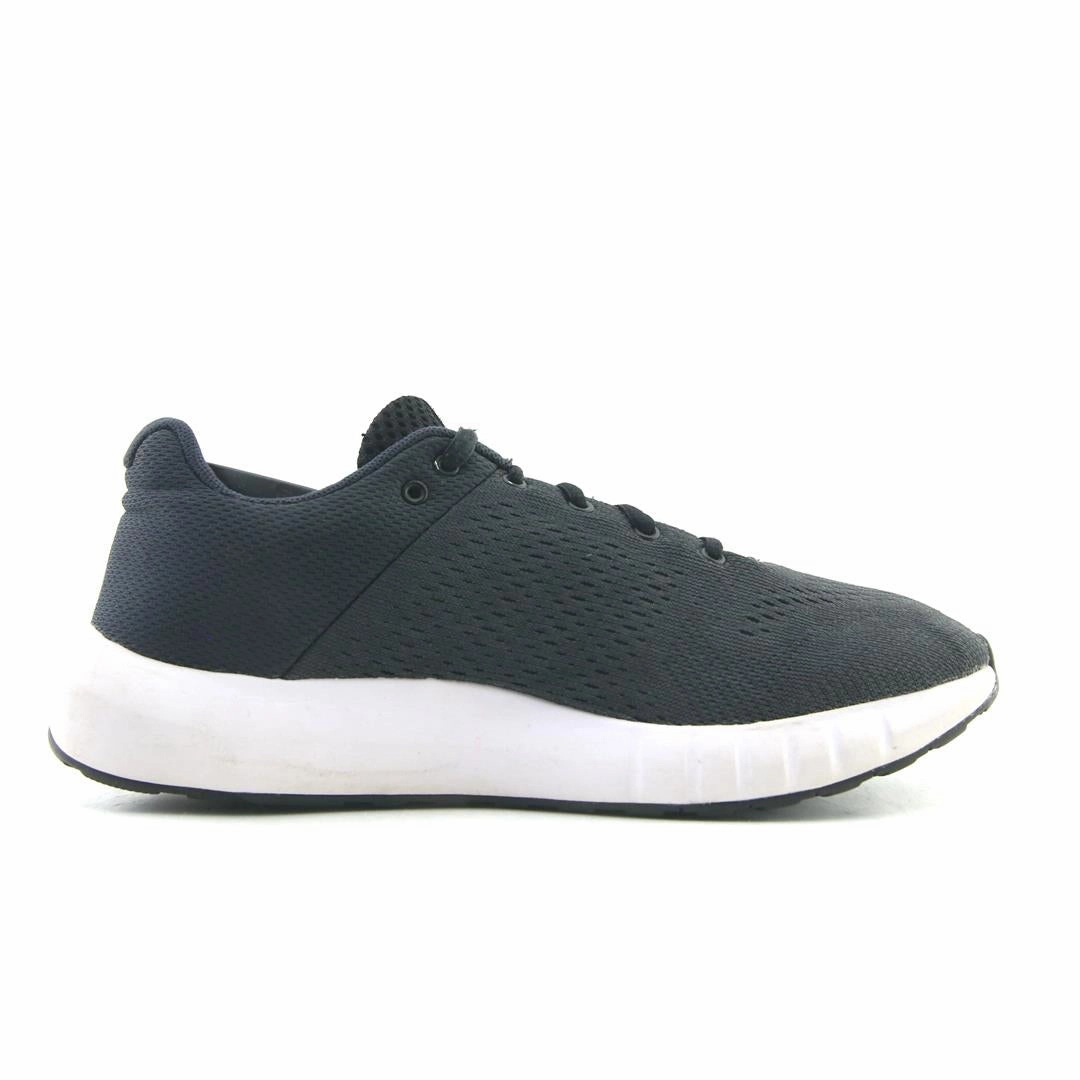 UNDER ARMOUR MICRO G PURSUIT Under Armour trainer close-ups