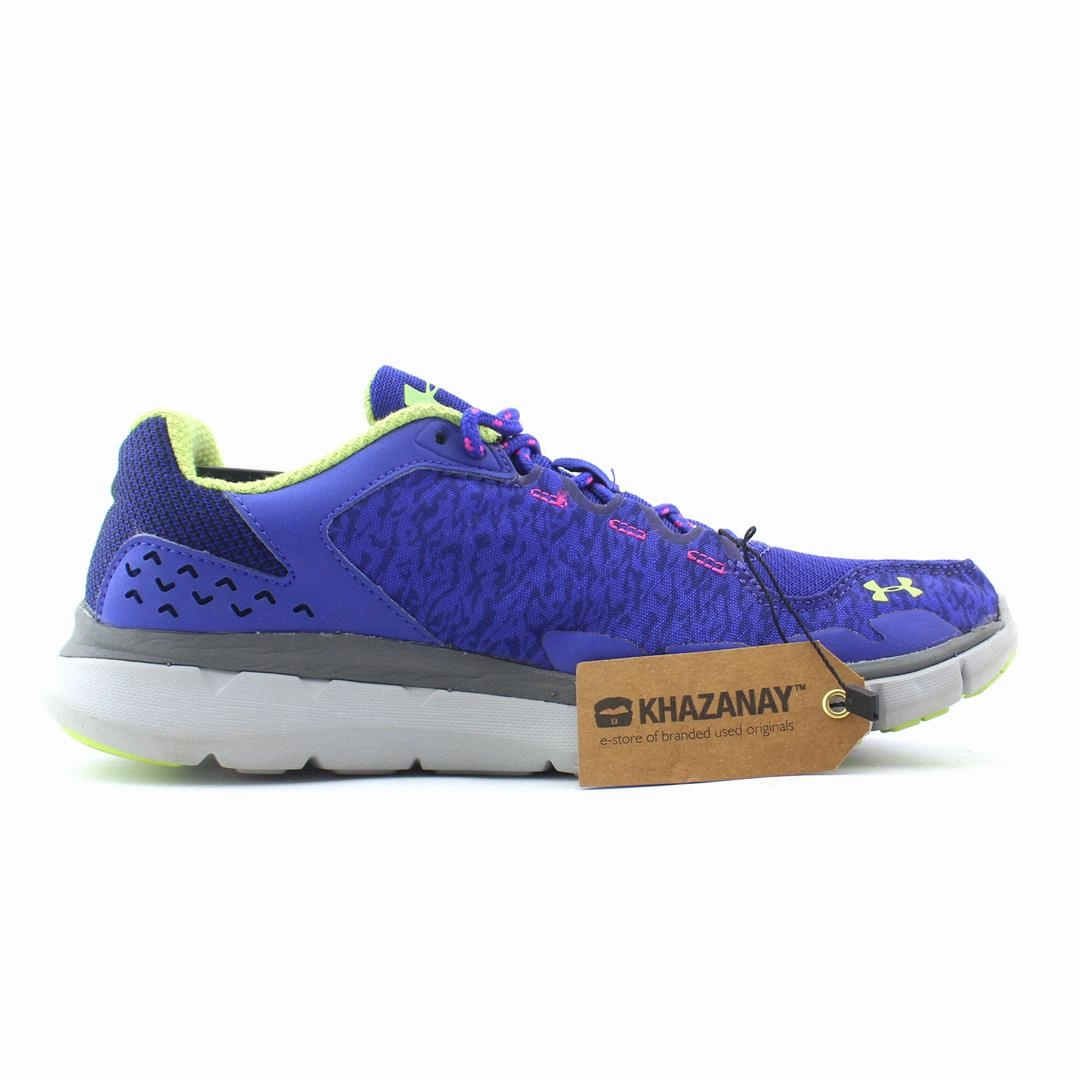 UNDER ARMOUR MICRO G Under Armour trainer close-ups