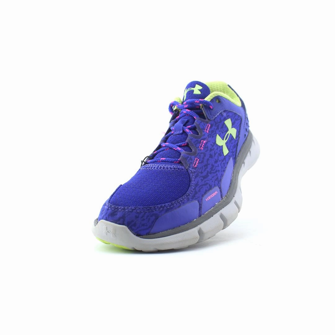 UNDER ARMOUR MICRO G Under Armour trainer close-ups