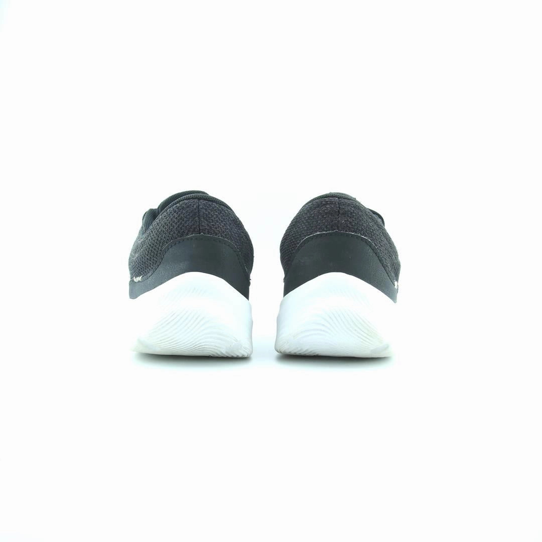 UNDER ARMOUR MOJO 2 Under Armour sport shoe shots