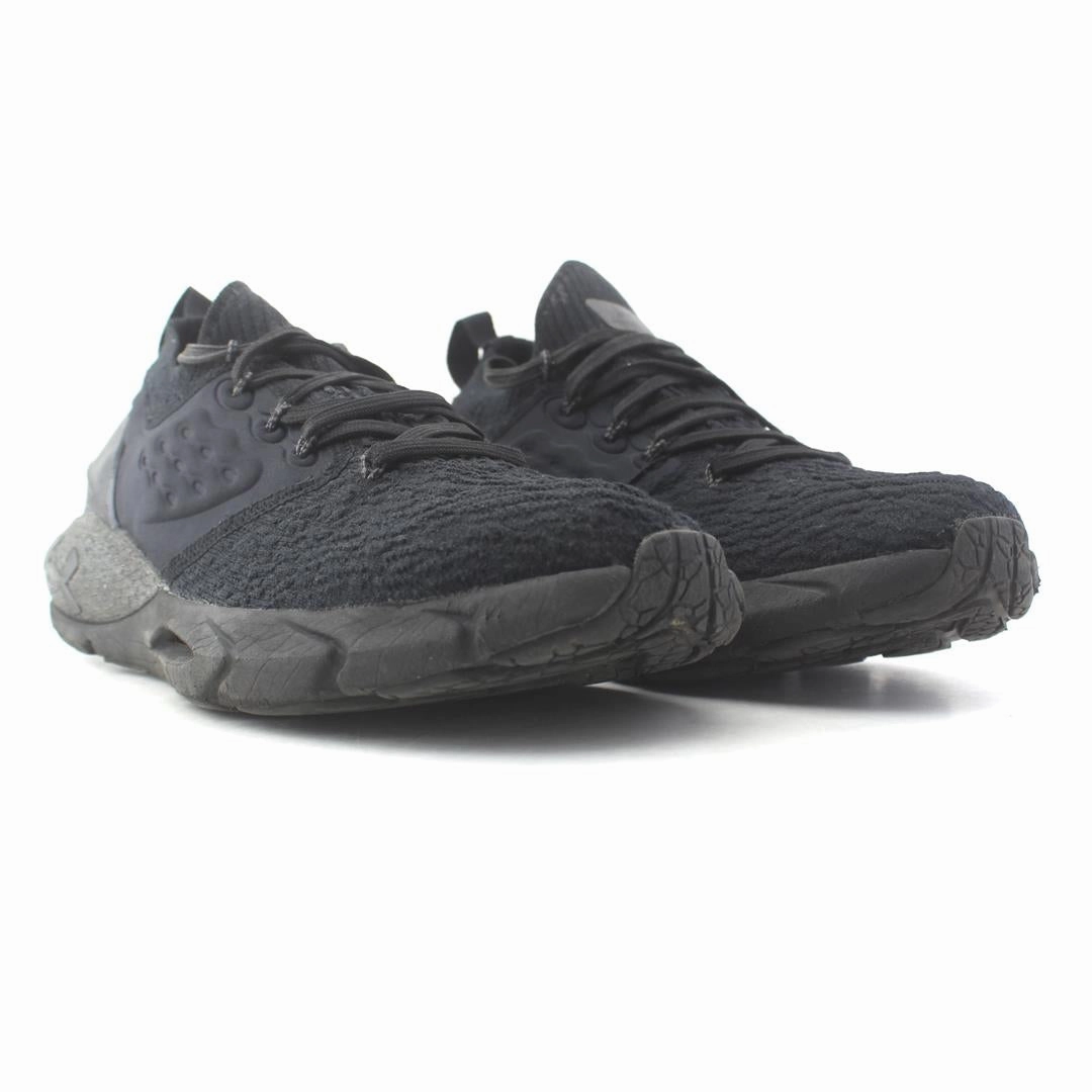 UNDER ARMOUR PHANTOM 2 INTELLIKNIT Under Armour trainer close-ups