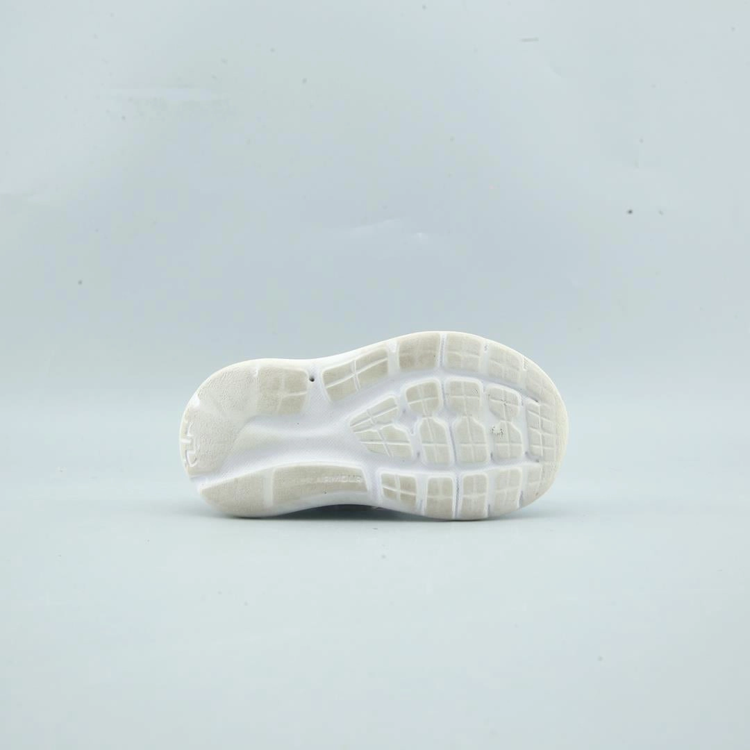 UNDER ARMOUR  PHANTOM 3 Under Armour sport shoe shots