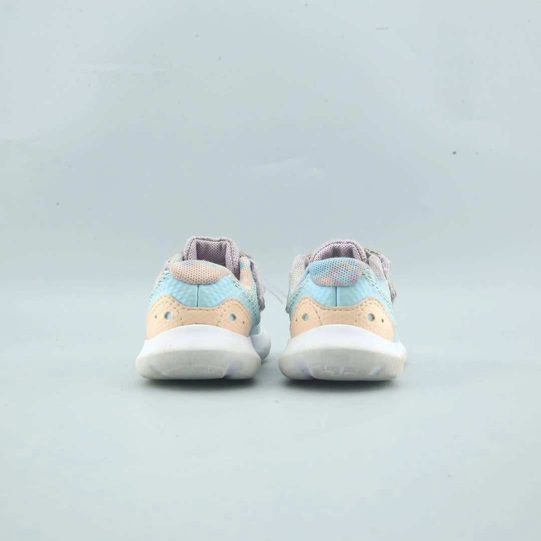 UNDER ARMOUR  PHANTOM 3 Under Armour sport shoe shots