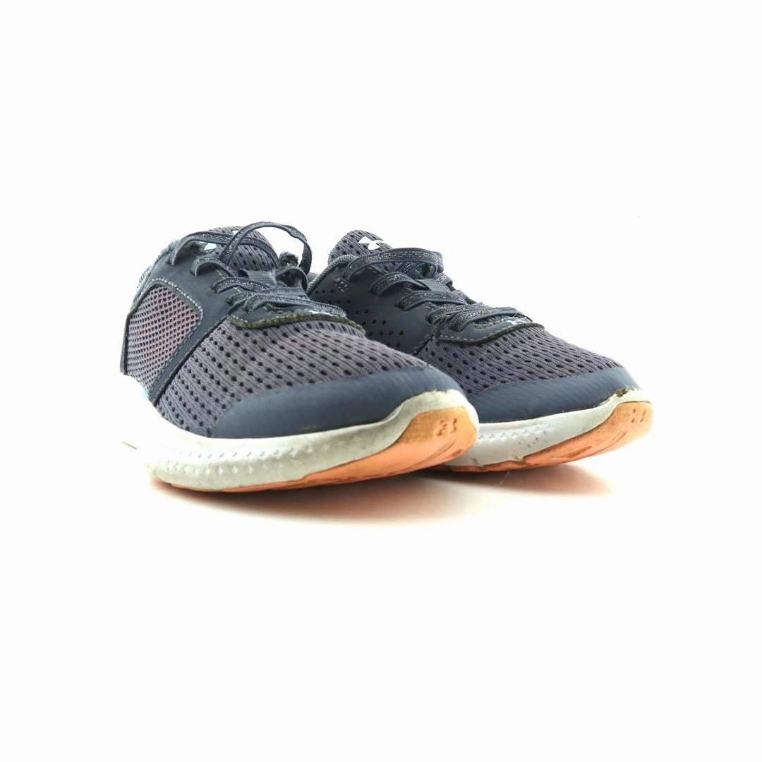 UNDER ARMOUR PRE-SCHOOL MICRO G Under Armour sport shoe shots