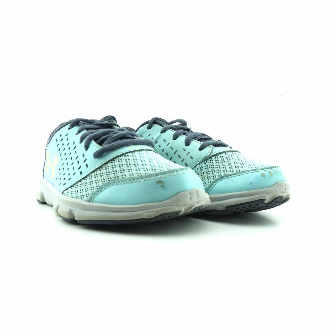 UNDER ARMOUR PRE SCHOOL RAVE Under Armour sport shoe shots