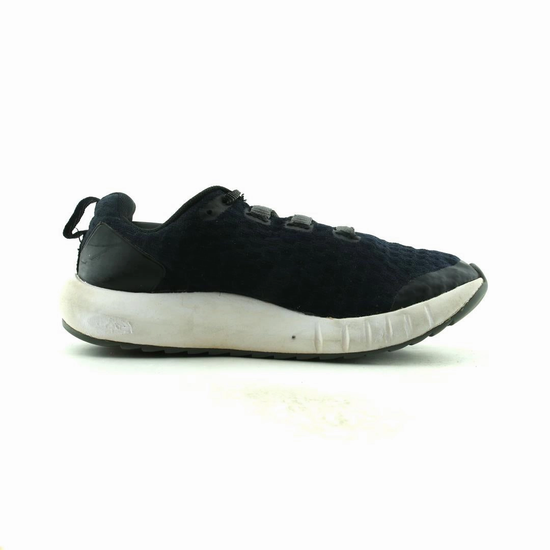 UNDER ARMOUR PROJECT ROCK Under Armour trainer close-ups