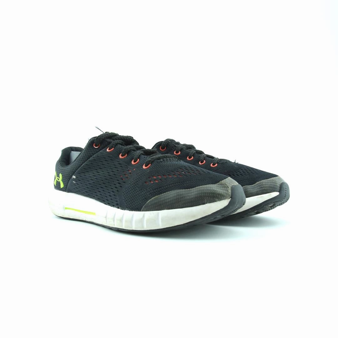 UNDER ARMOUR PURSUIT 6 Under Armour sport shoe shots