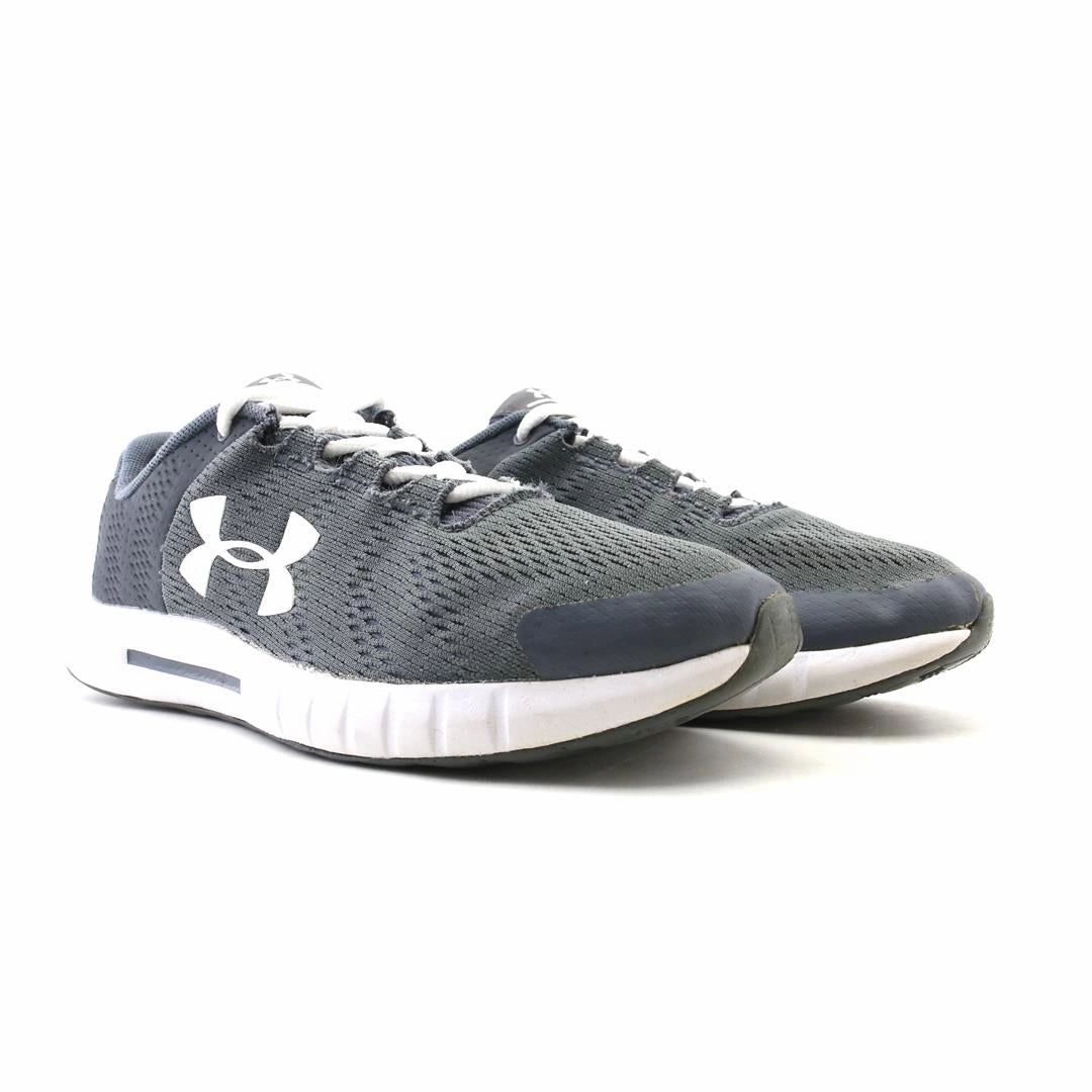 UNDER ARMOUR  PURSUIT BP Under Armour trainer close-ups