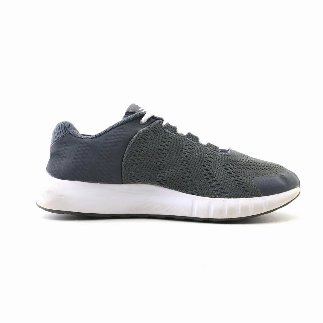 UNDER ARMOUR  PURSUIT BP Under Armour trainer close-ups