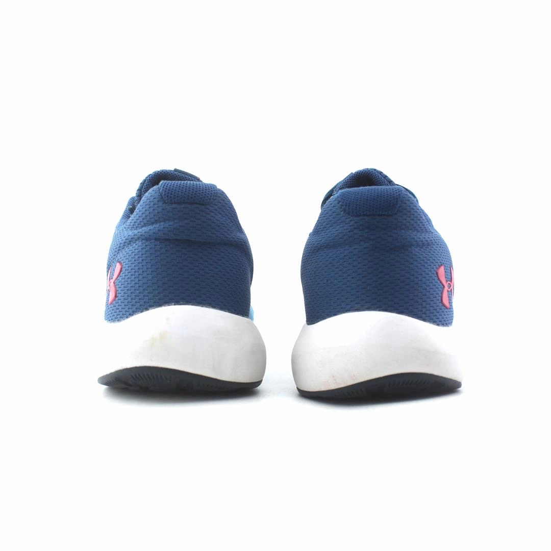 UNDER ARMOUR PURSUIT NG Under Armour trainer close-ups