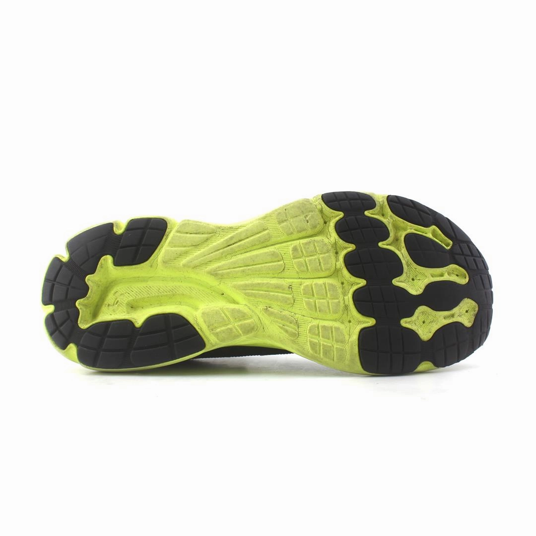 UNDER ARMOUR  RAVE 2 Under Armour trainer close-ups