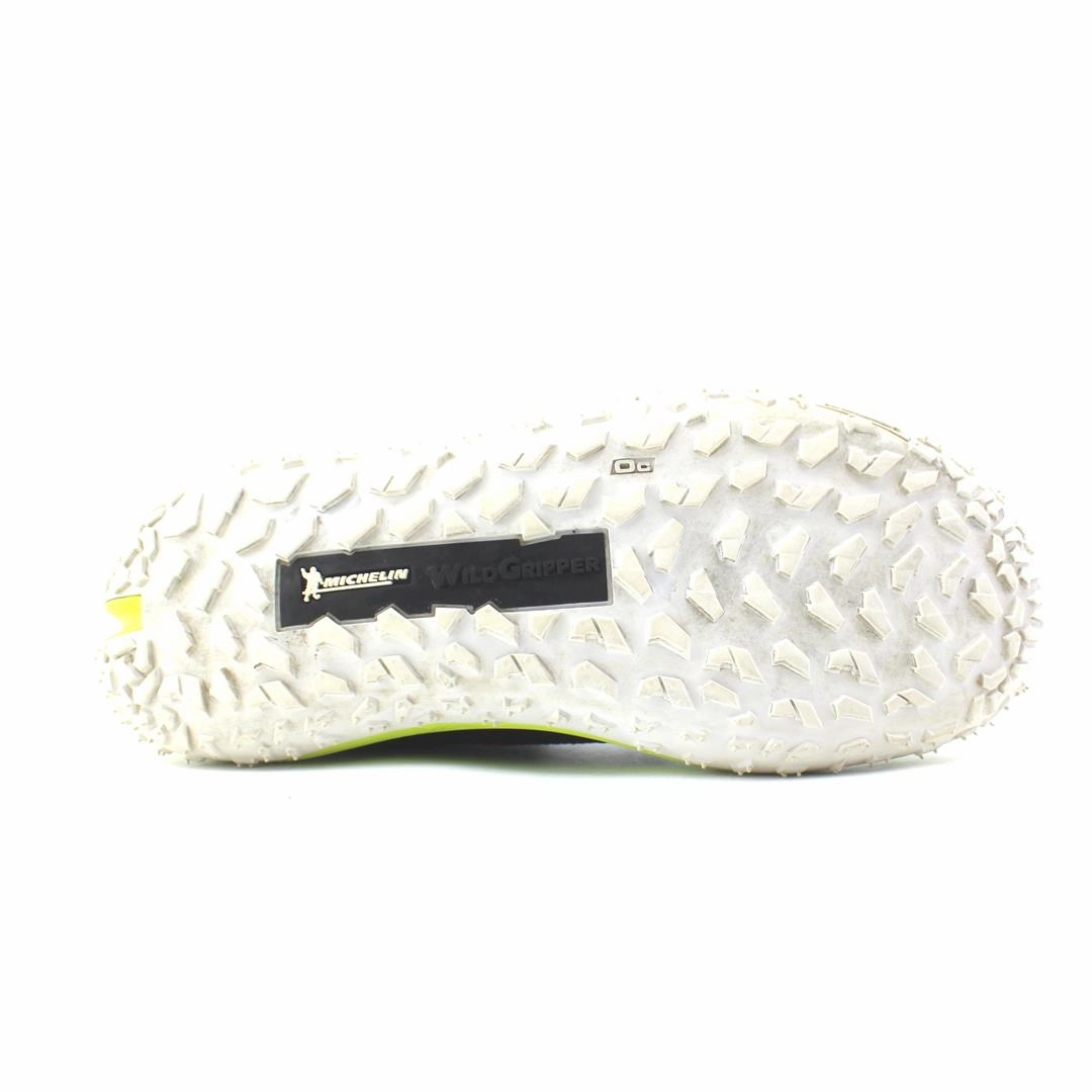 UNDER ARMOUR RLT KNIT FAT Under Armour trainer close-ups