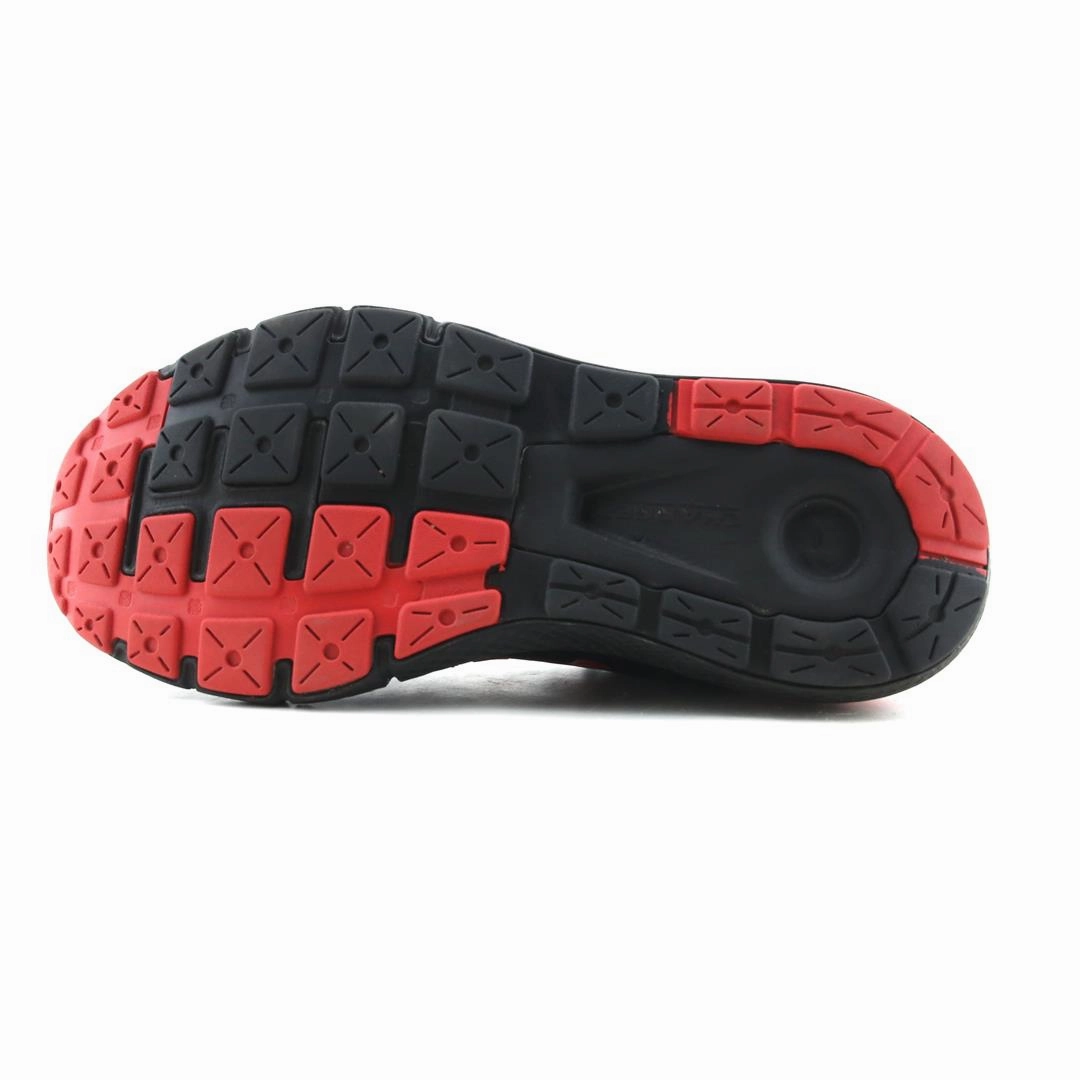 UNDER ARMOUR  ROGUE 2 Under Armour trainer close-ups
