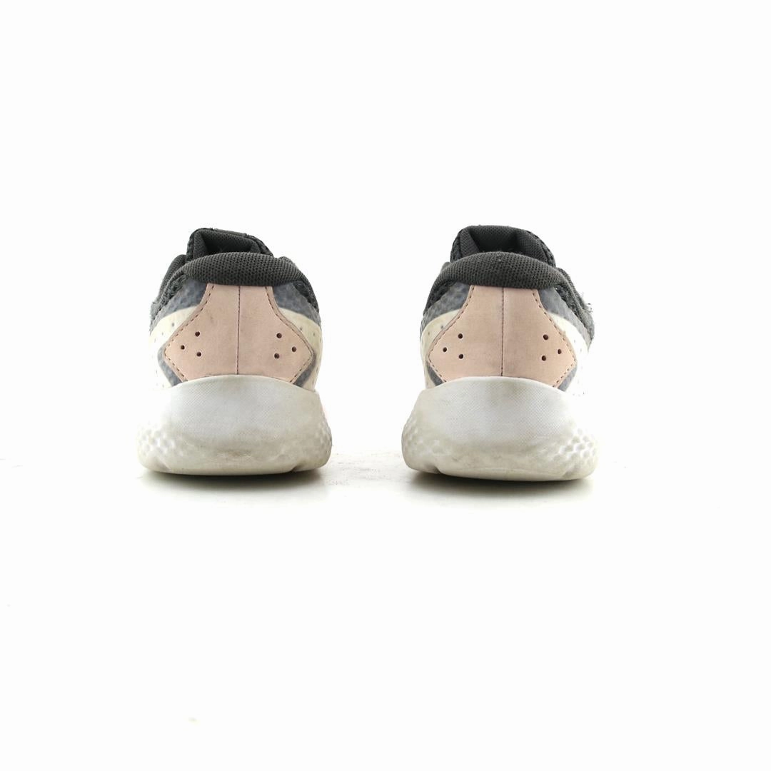 UNDER ARMOUR ROGUE 3 Under Armour high-performance sport shoes
