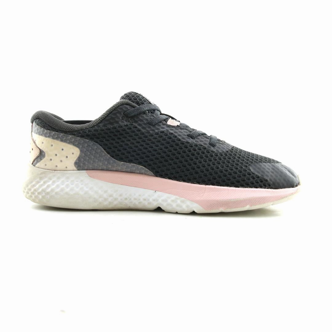 UNDER ARMOUR ROGUE 3 Under Armour sport shoe shots