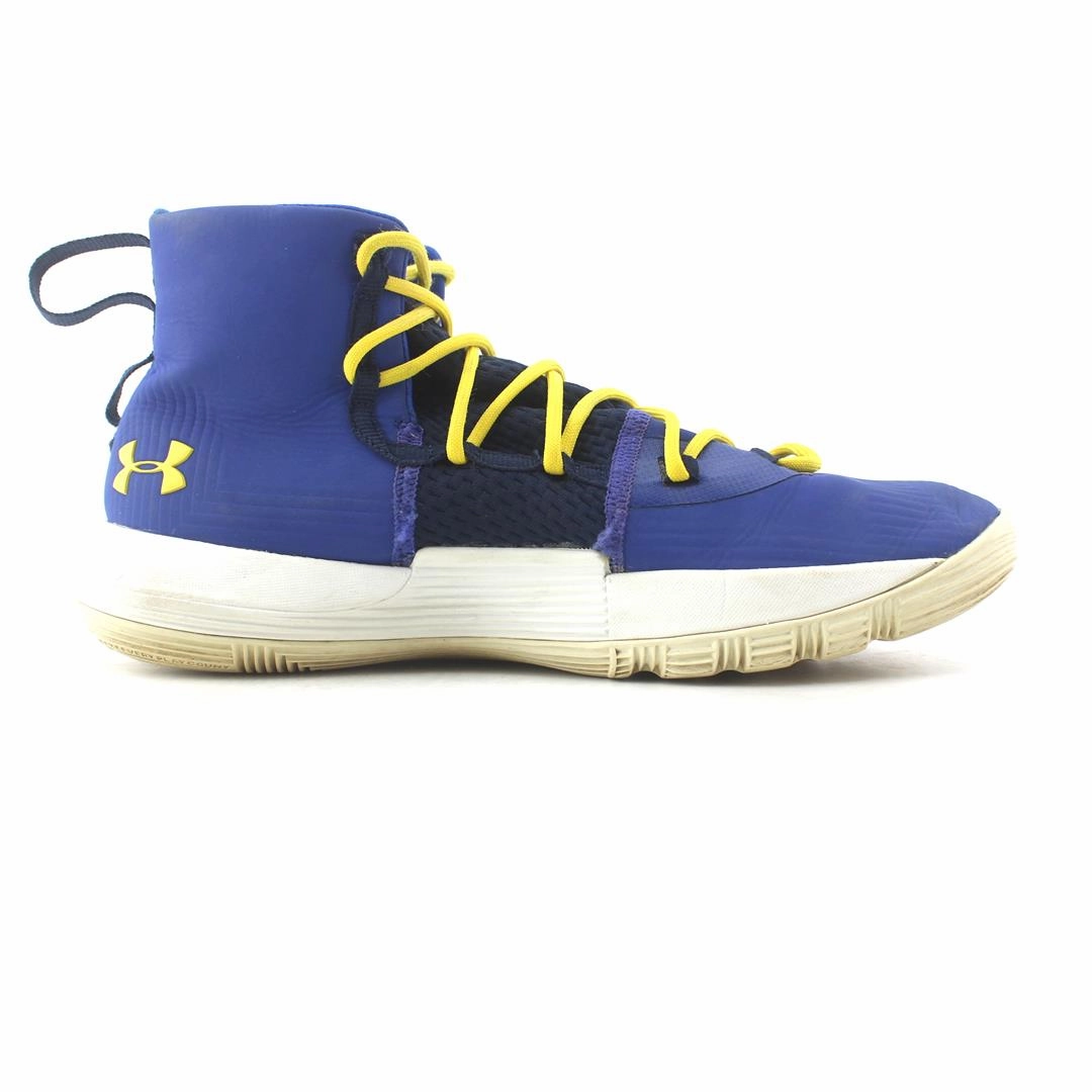 UNDER ARMOUR SC 3ZER0 II Under Armour trainer close-ups