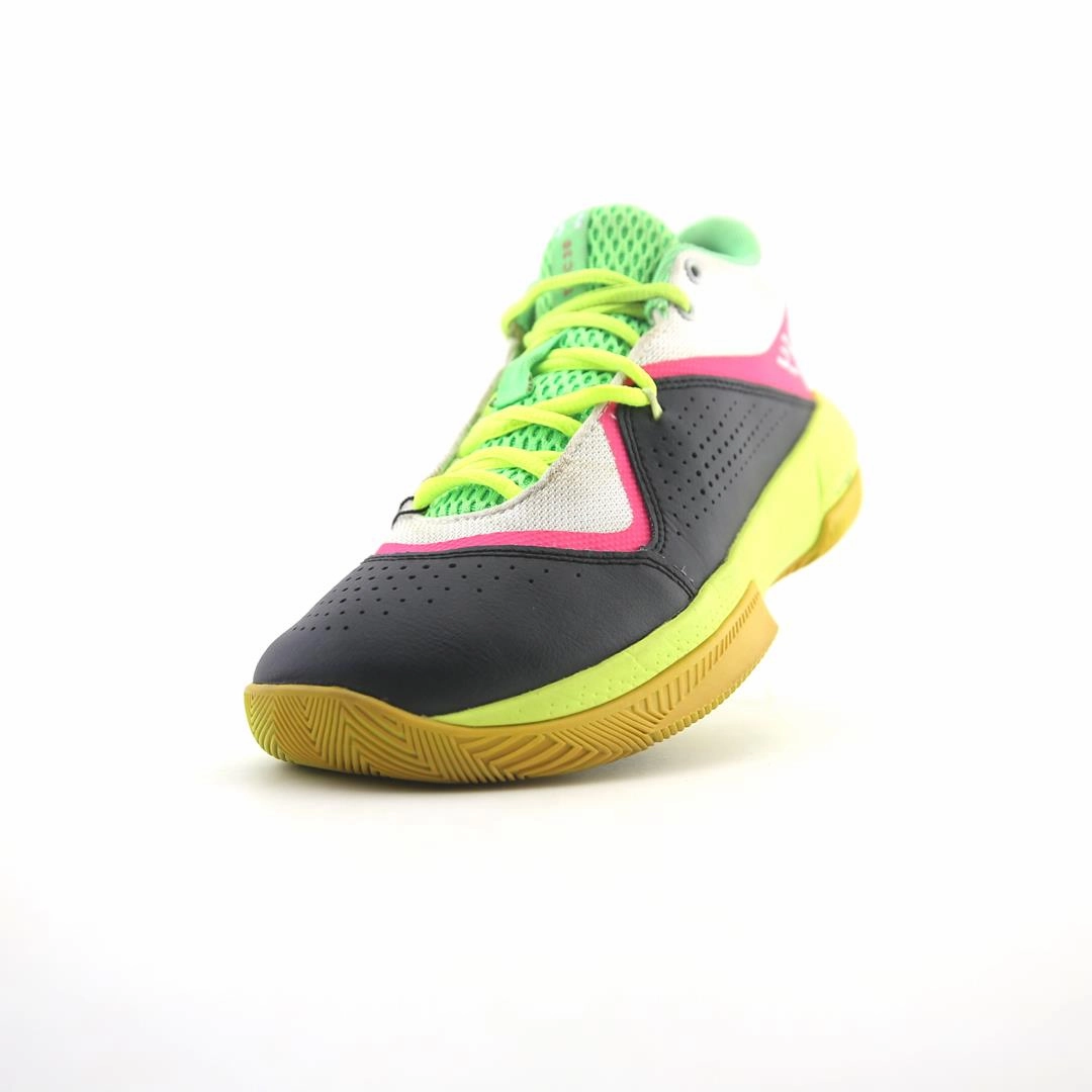 UNDER ARMOUR SC 3ZERO 4 Under Armour trainer close-ups