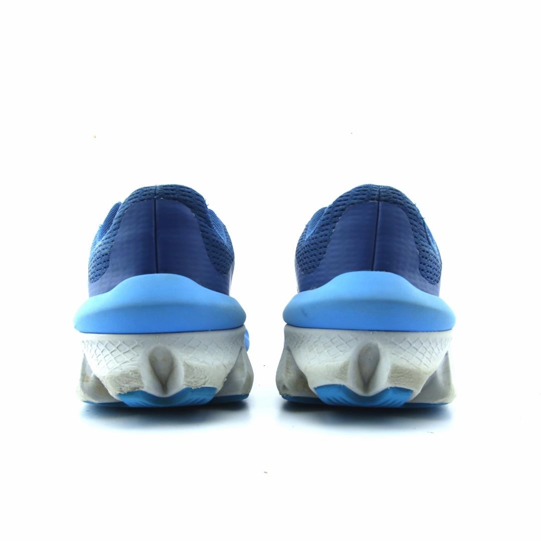 UNDER ARMOUR SCRAMJET 3 Under Armour sport shoe shots