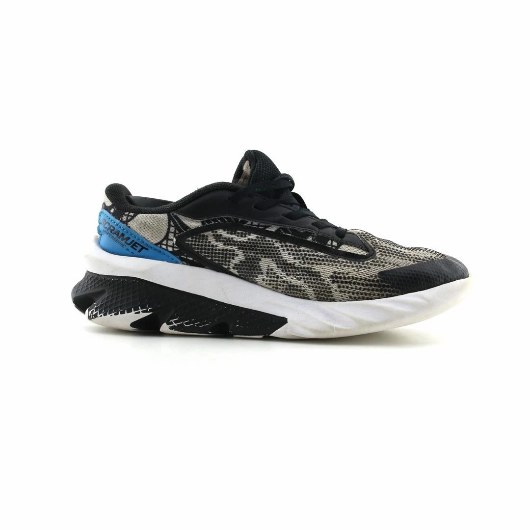 UNDER ARMOUR SCRAMJET 4 Under Armour sport shoe shots