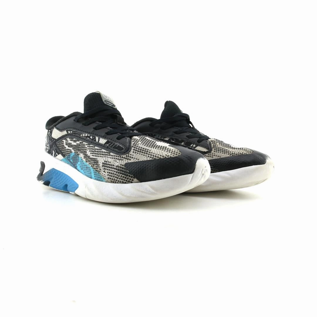 UNDER ARMOUR SCRAMJET 4 Under Armour sport shoe shots