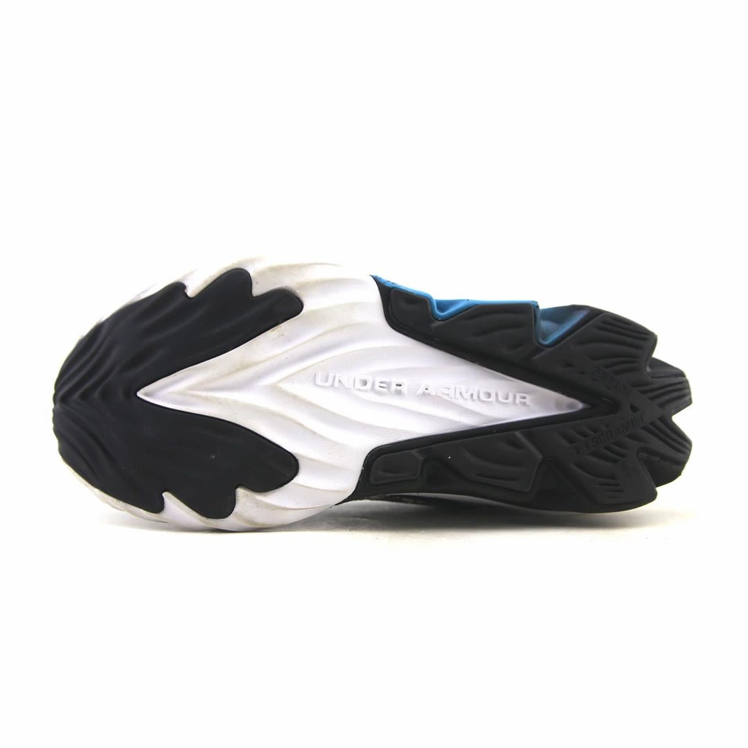 UNDER ARMOUR SCRAMJET HYPERSONIC 9.6 Under Armour trainer close-ups
