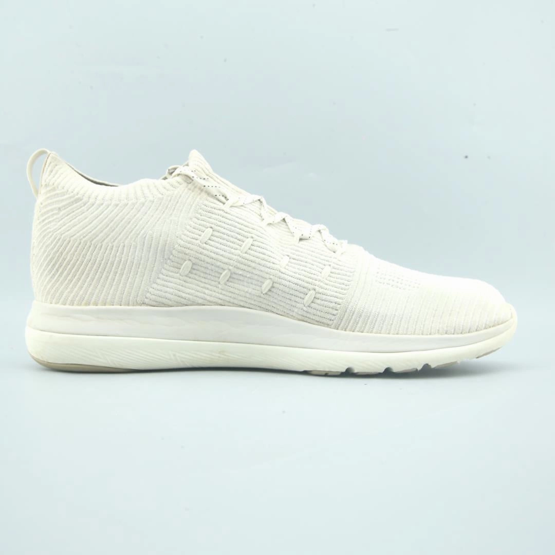 UNDER ARMOUR SLINGFLEX RISE 'IVORY' Under Armour sport shoe shots
