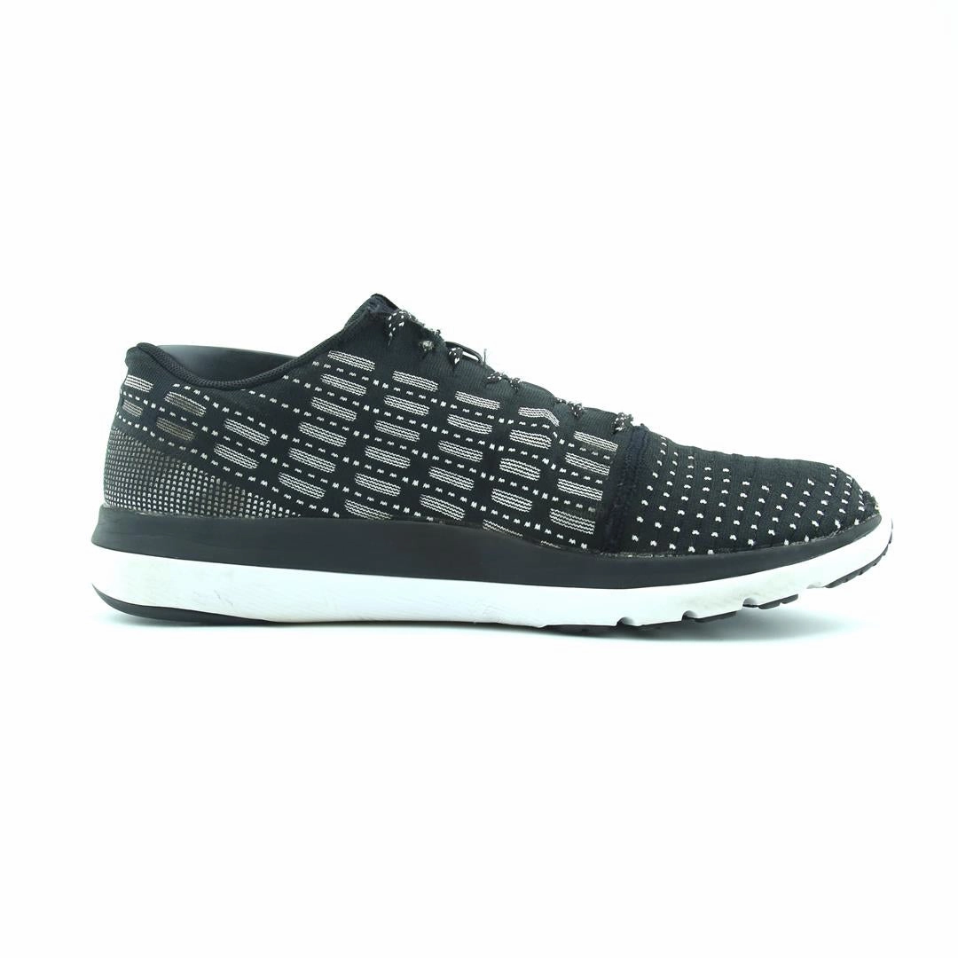 UNDER ARMOUR SLINGFLEX Under Armour sport shoe shots