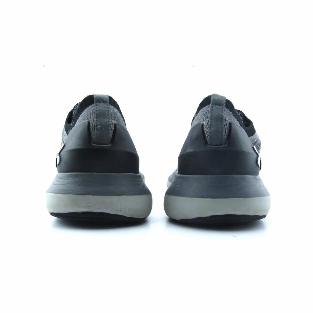 UNDER ARMOUR  SLINGRIDE 2 Under Armour sport shoe shots