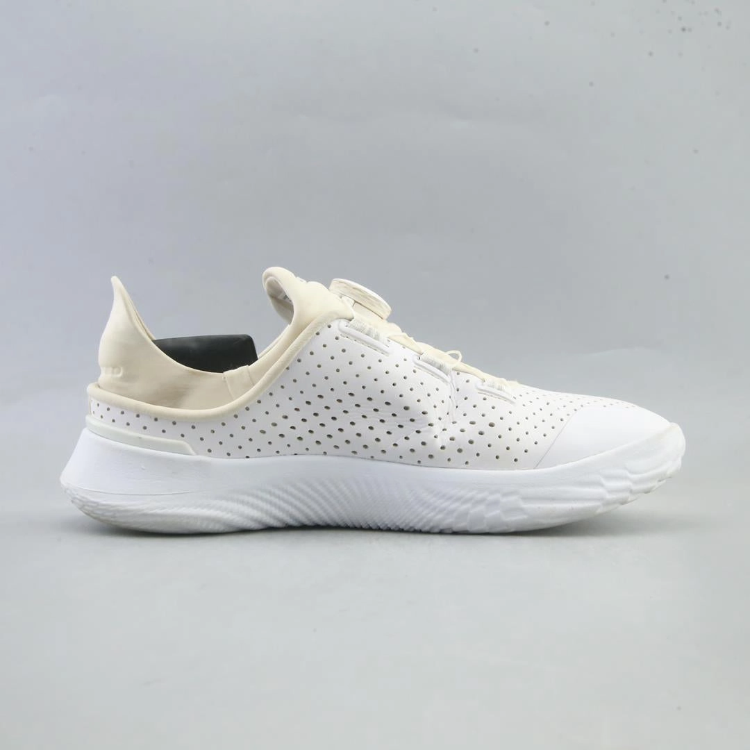 UNDER ARMOUR SLIPSPEED  TRAINING Under Armour trainer close-ups