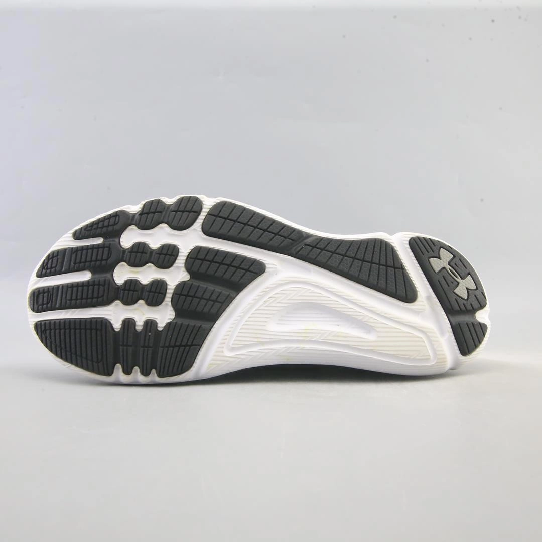 UNDER ARMOUR SPEEDFORM APOLLO 2 Under Armour trainer close-ups