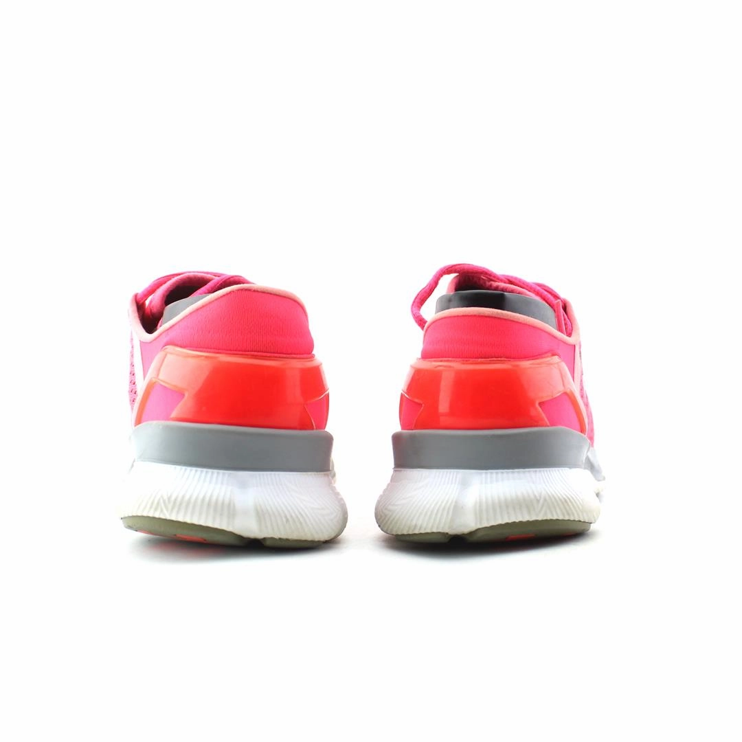 UNDER ARMOUR  SPEEDFORM APOLLO 2 Under Armour trainer close-ups