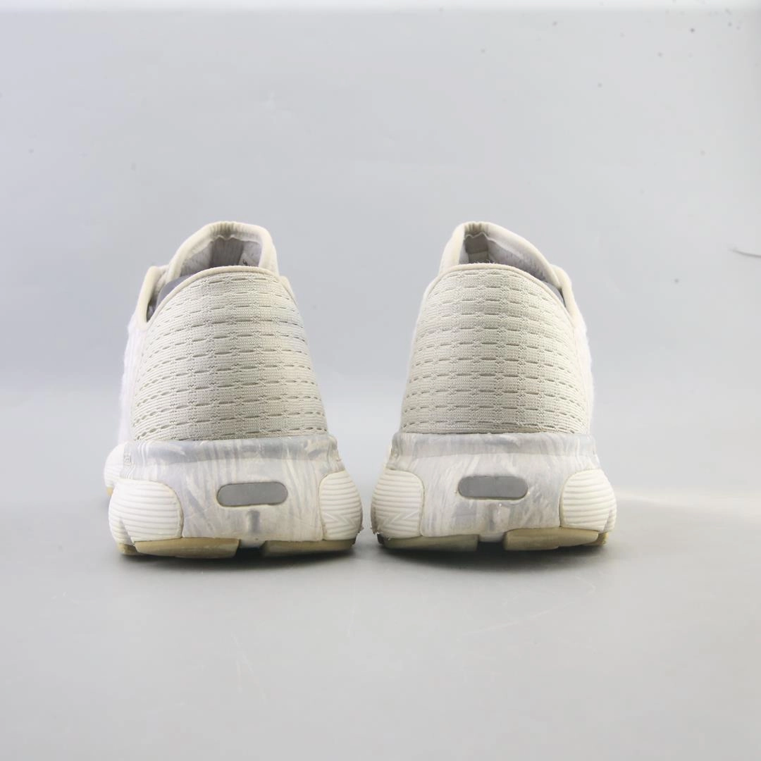 UNDER ARMOUR SPEEDFORM GEMINI 3 Under Armour trainer close-ups