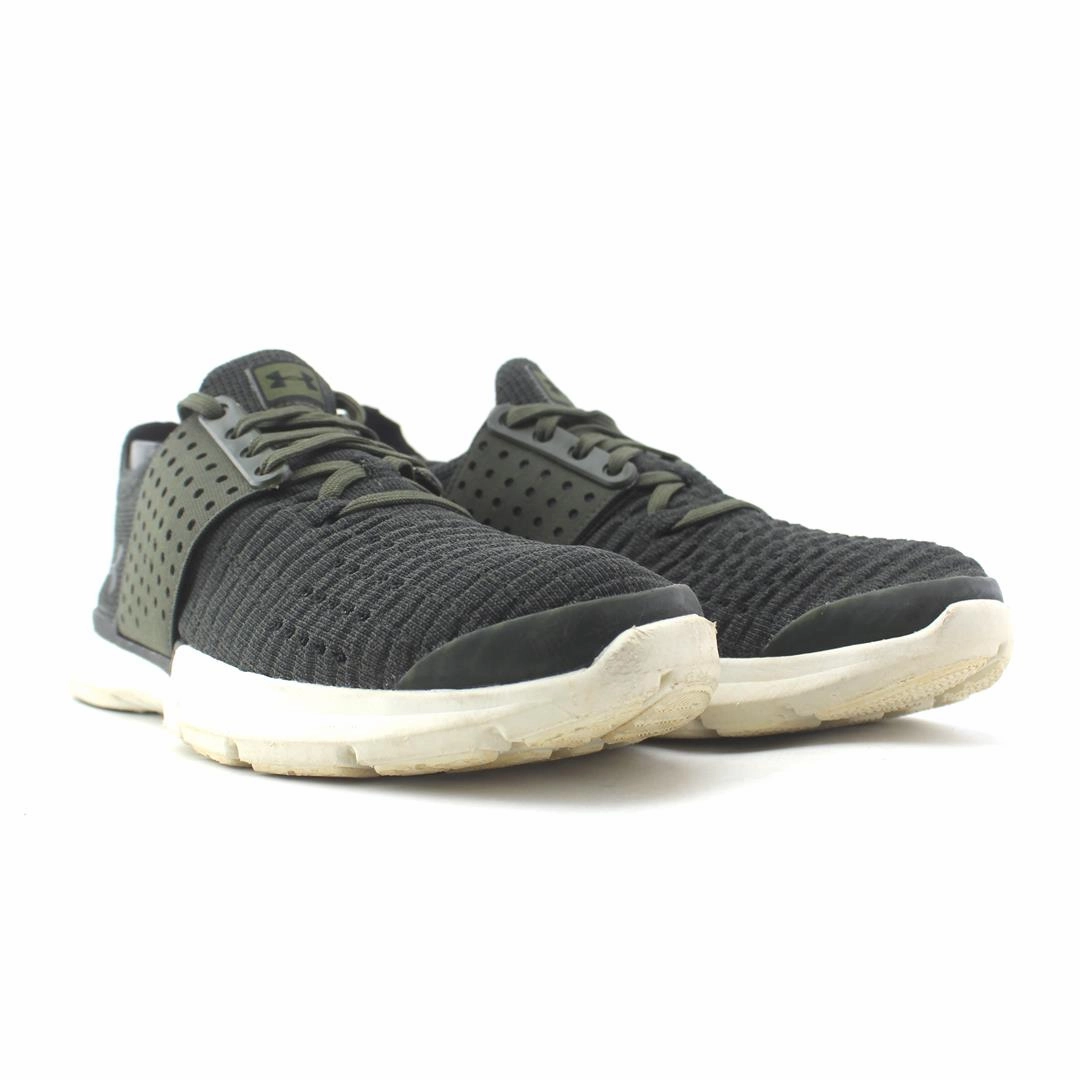 UNDER ARMOUR SPEEDFORM SLING WRAP Under Armour trainer close-ups