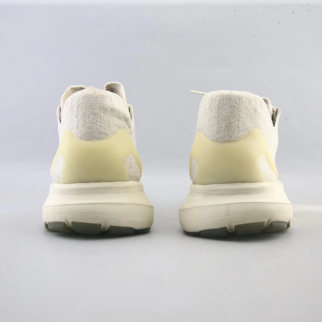 UNDER ARMOUR SPEEDFORM SLINGRIDE Under Armour trainer close-ups