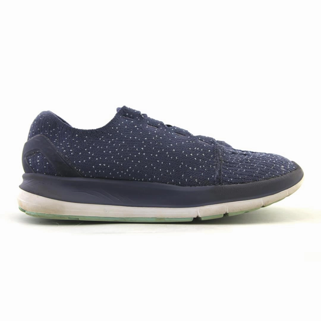 UNDER ARMOUR SPEEDFORM SLINGRIDE Under Armour trainer close-ups
