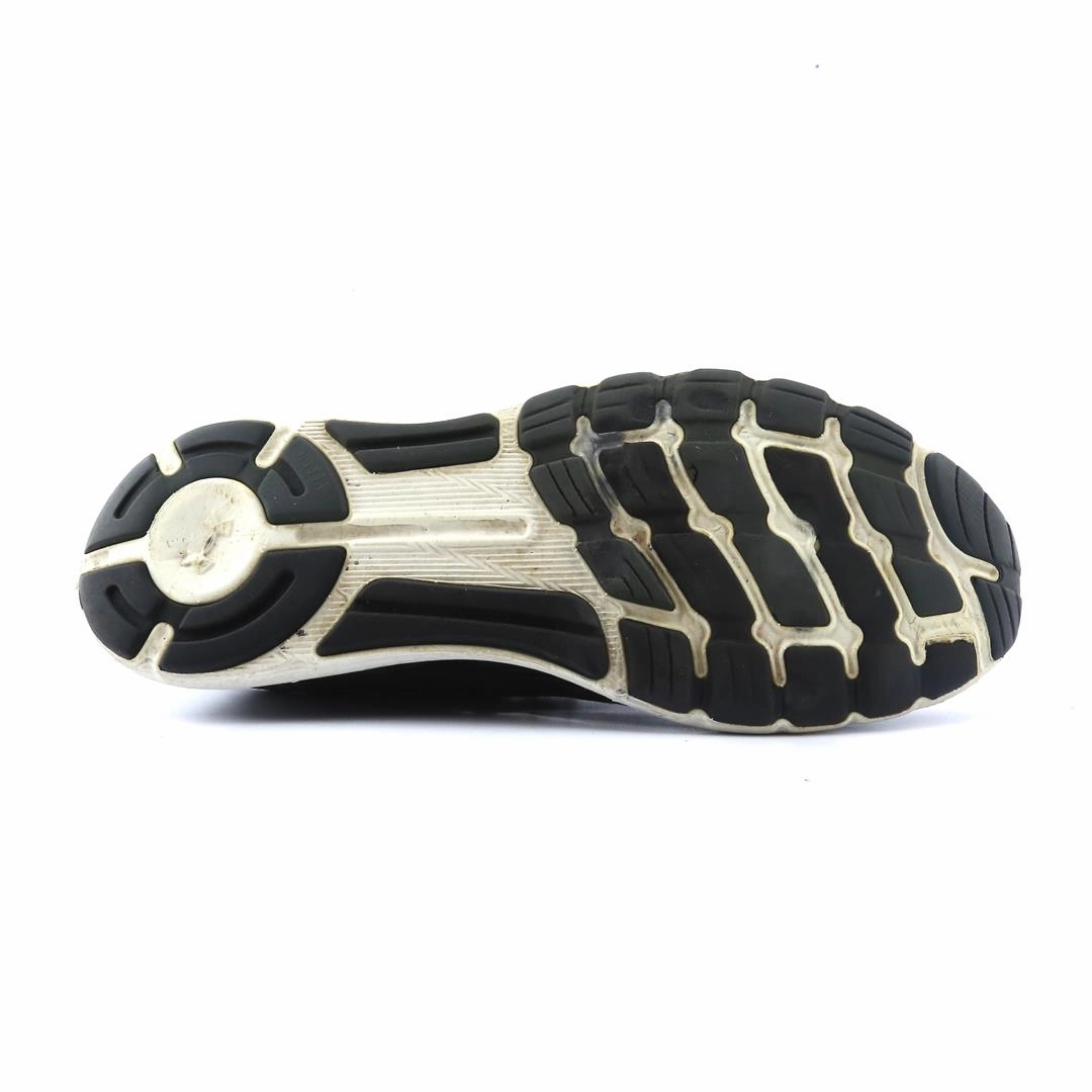 UNDER ARMOUR SPEEDFORM VELOCITI Under Armour trainer close-ups