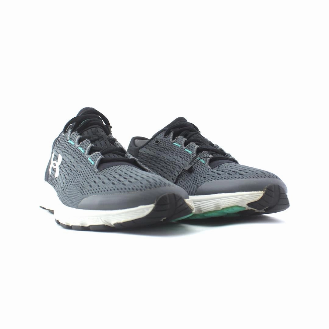 UNDER ARMOUR  SPEEDFORM VELOCITI Under Armour trainer close-ups