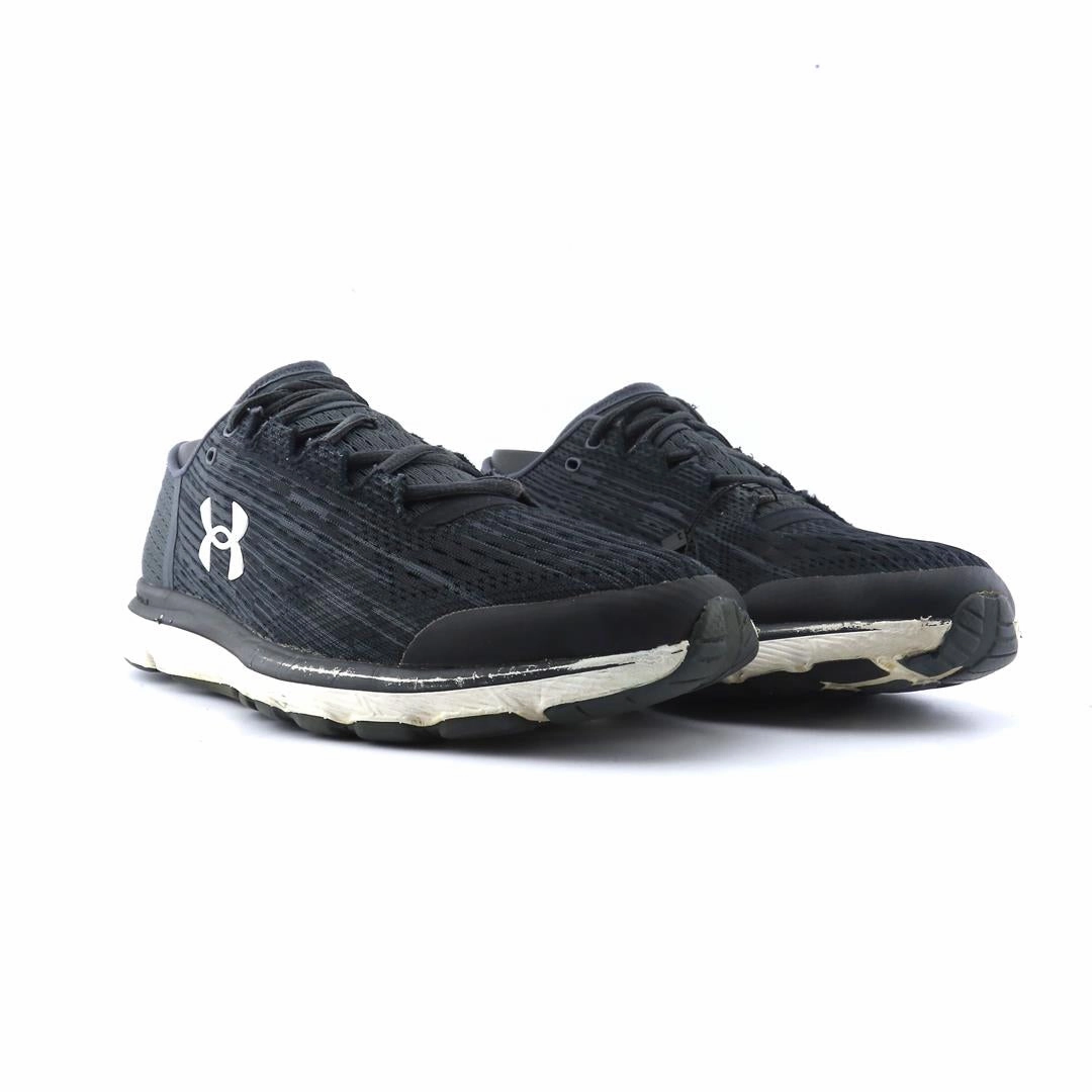 UNDER ARMOUR SPEEDFORM VELOCITI Under Armour trainer close-ups