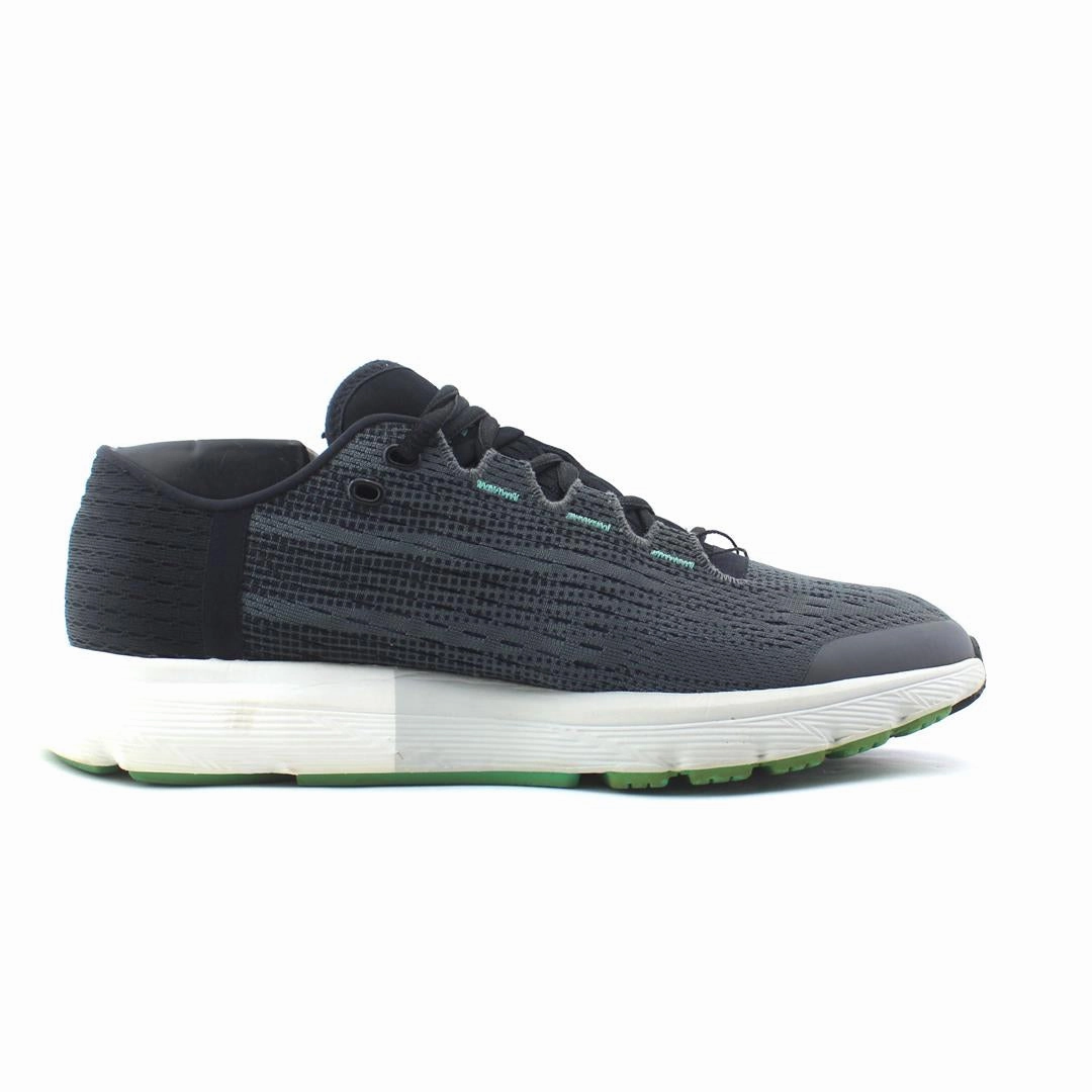 UNDER ARMOUR  SPEEDFORM VELOCITI Under Armour trainer close-ups