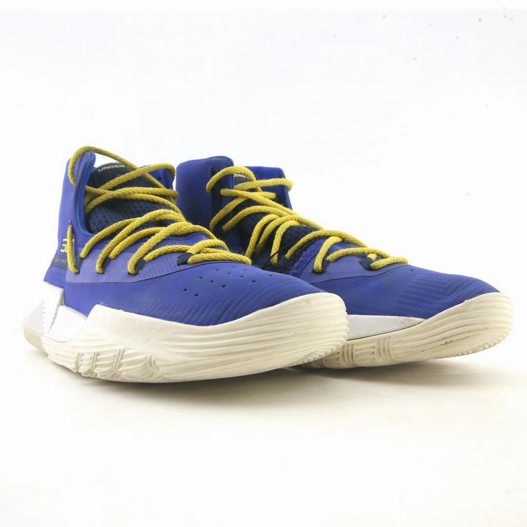 UNDER ARMOUR STEPH CURRY 3ZERO Under Armour trainer close-ups
