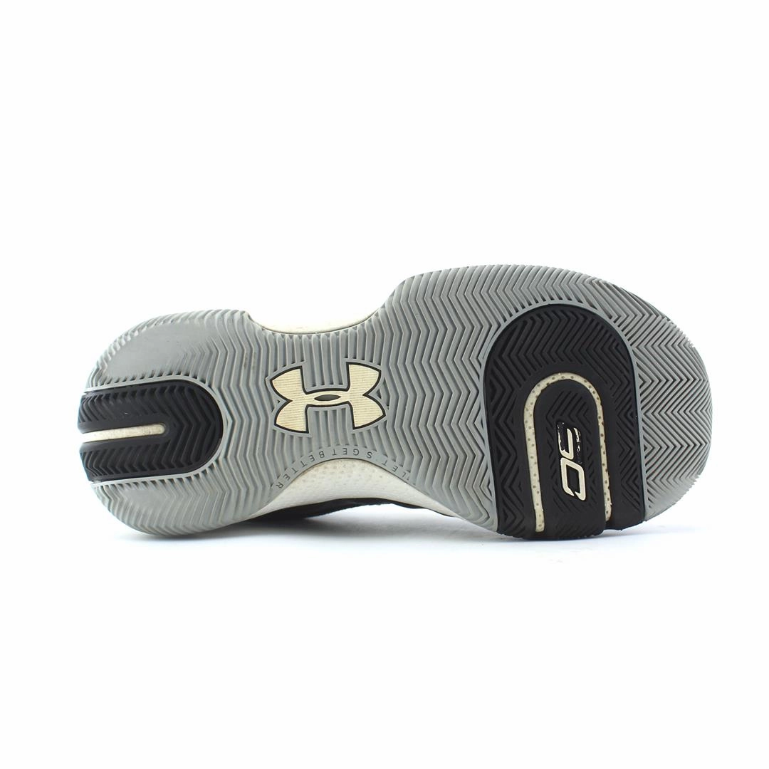 UNDER ARMOUR  STEPH CURRY ICDATSC30 Under Armour trainer close-ups