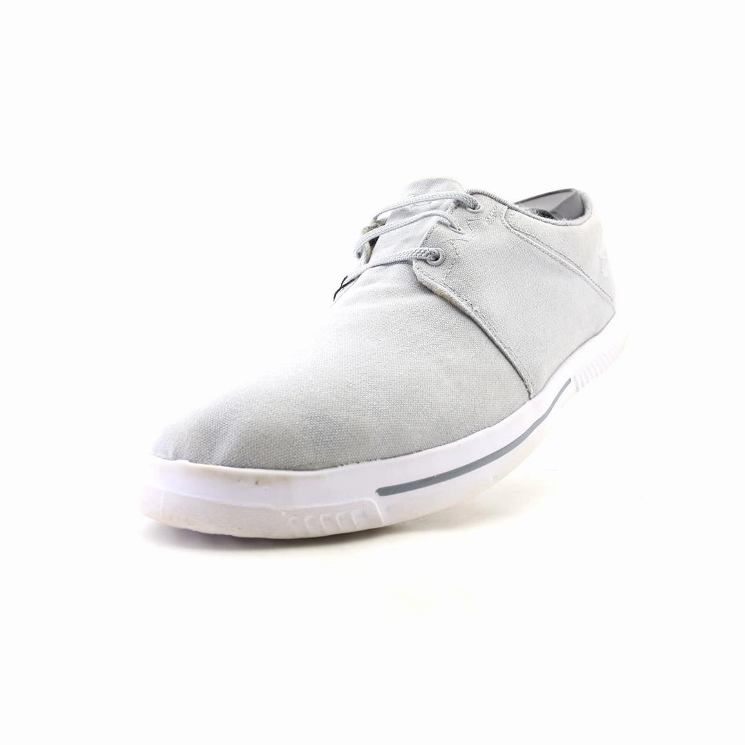 UNDER ARMOUR STREET ENCOUNTER Under Armour trainer close-ups