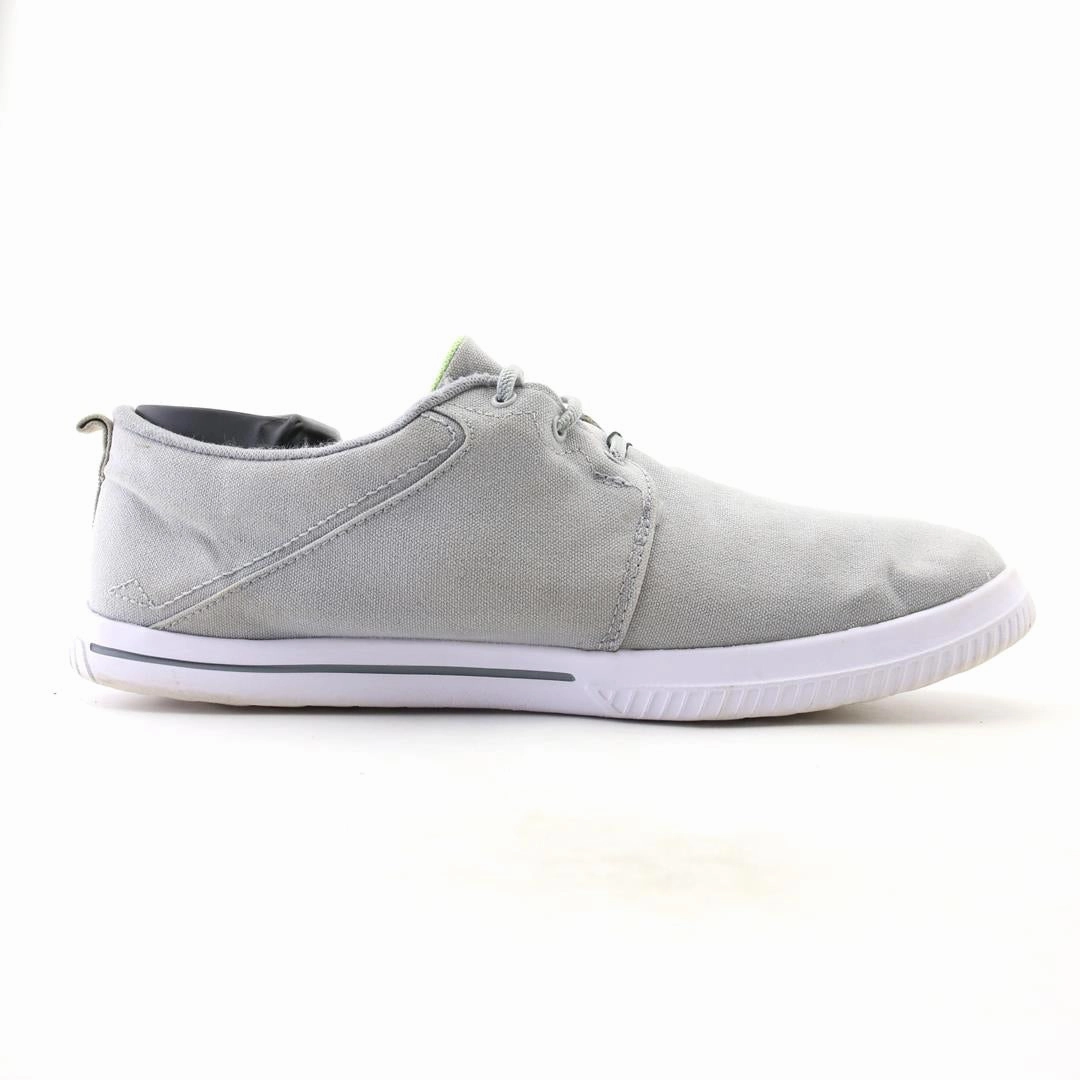 UNDER ARMOUR STREET ENCOUNTER Under Armour trainer close-ups