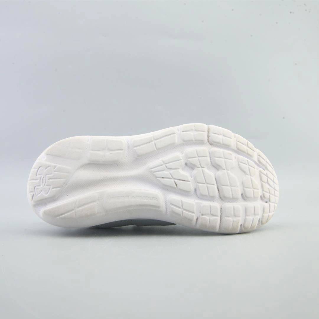 UNDER ARMOUR SURGE 3 Under Armour performance footwear