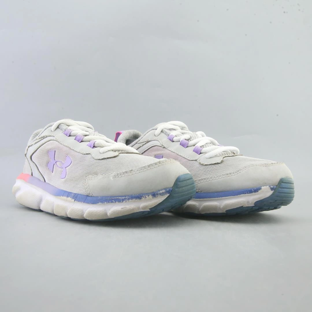 UNDER ARMOUR SURGE 3 Under Armour trainer close-ups
