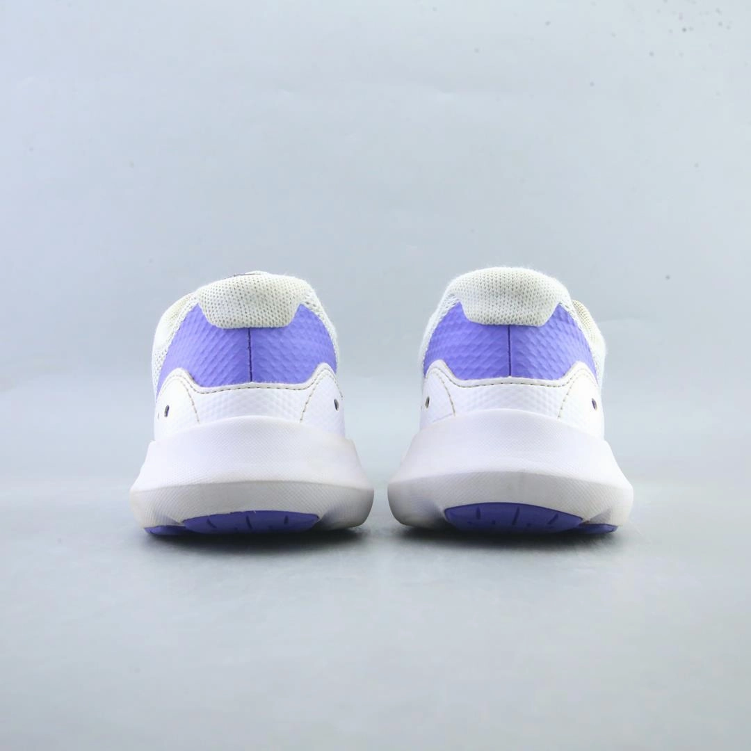 UNDER ARMOUR SURGE 3 Under Armour trainer close-ups