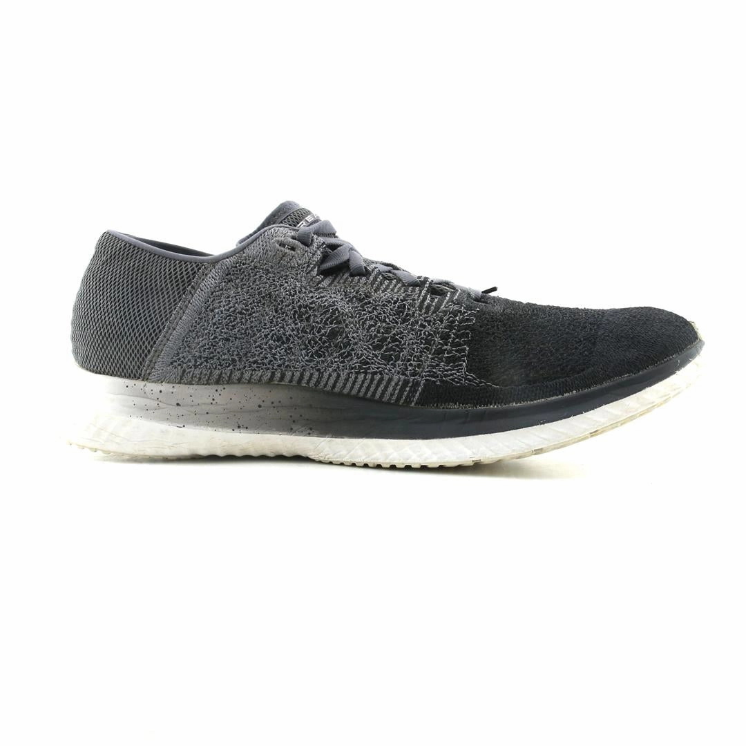 UNDER ARMOUR THREADBORNE BLUR Under Armour trainer close-ups