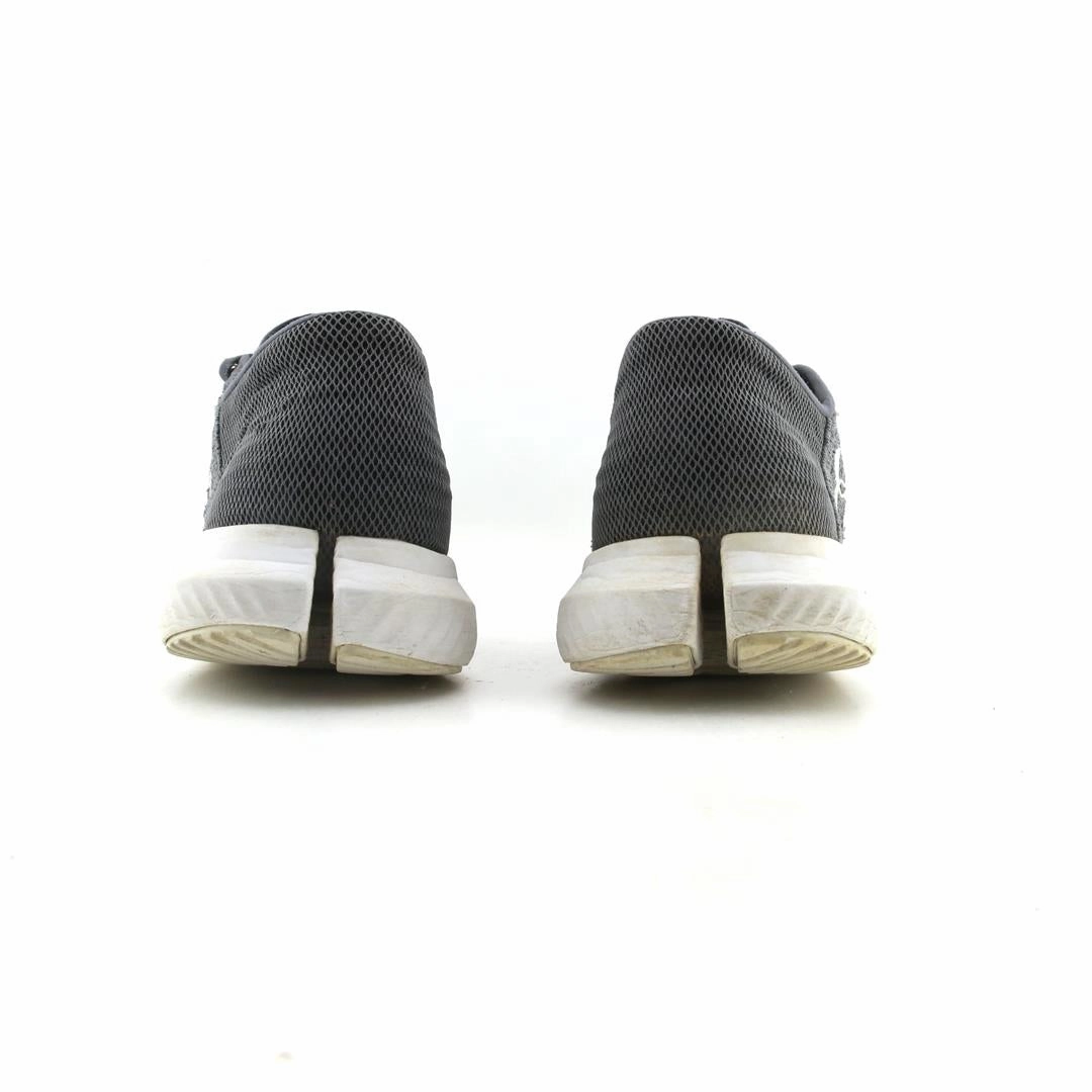 UNDER ARMOUR THREADBORNE BLUR Under Armour trainer close-ups