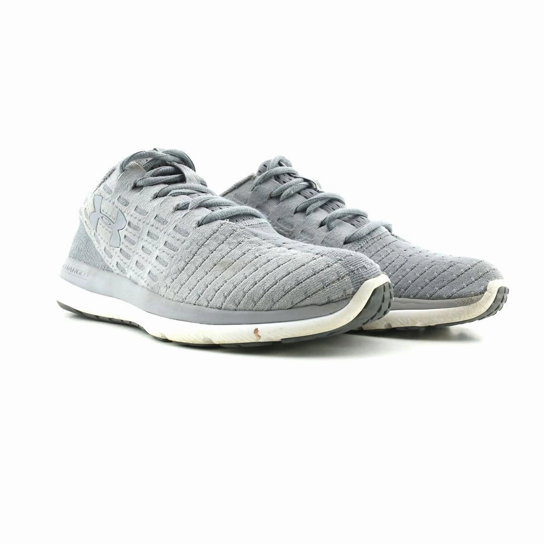 UNDER ARMOUR THREADBORNE SLINGFLEX Under Armour trainer close-ups